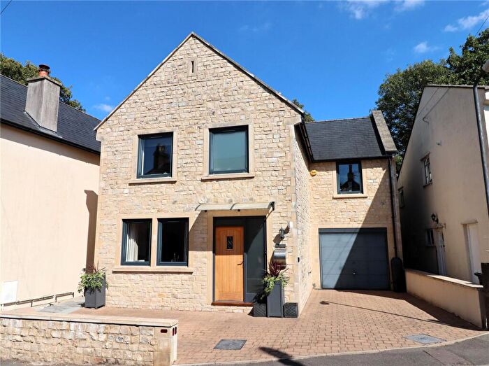 4 Bedroom Detached House For Sale In The Square, Timsbury, Bath, BA2