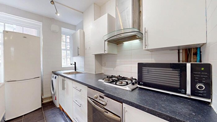 4 Bedroom Flat To Rent In Sumner Street, London, SE1