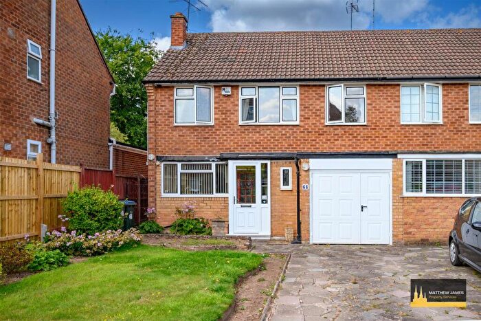3 Bedroom Semi-Detached House For Sale In Ivybridge Road, Stivichall, Coventry * Vacant & No Upward Chain *, CV3