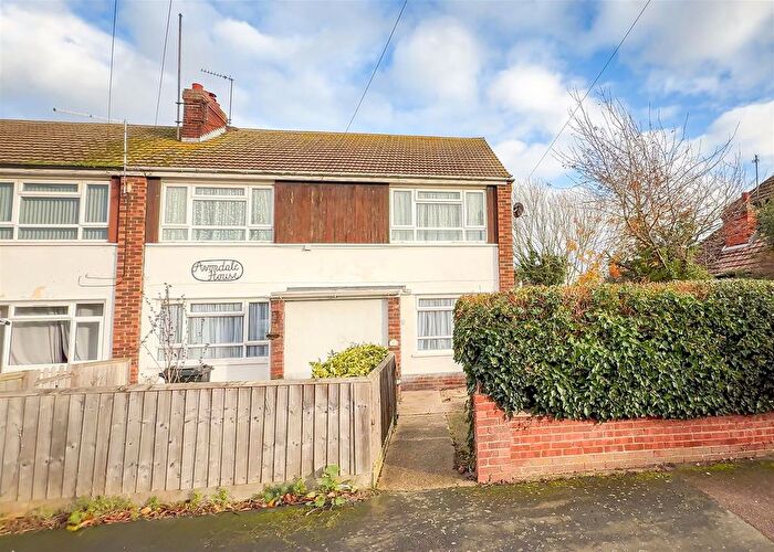 2 Bedroom Maisonette For Sale In Avondale House, Avondale Road, East Clacton, CO15