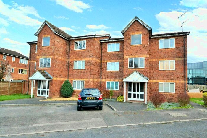 1 Bedroom Flat To Rent In Simmonds Close, Bracknell, Berkshire, RG42