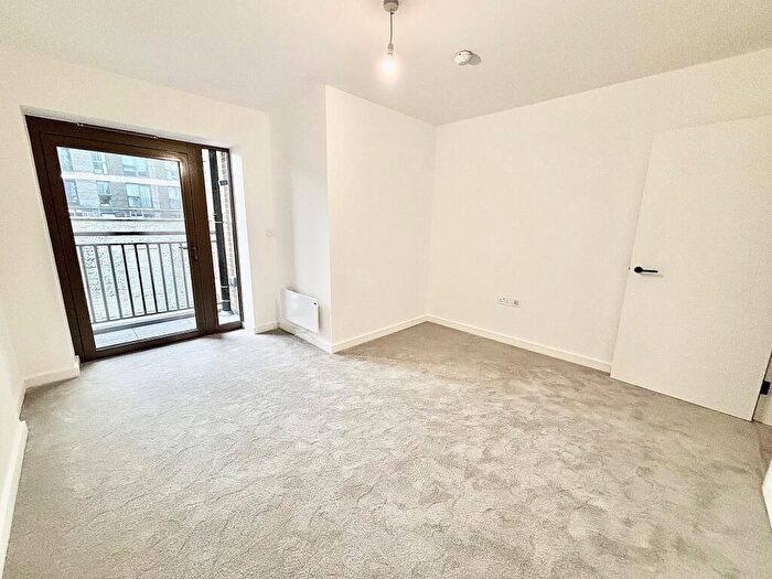 1 Bedroom Flat To Rent In Caroline Street, Limehouse, E1