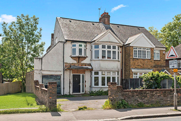 3 Bedroom Semi-Detached House For Sale In Malden Road, Sutton, SM3