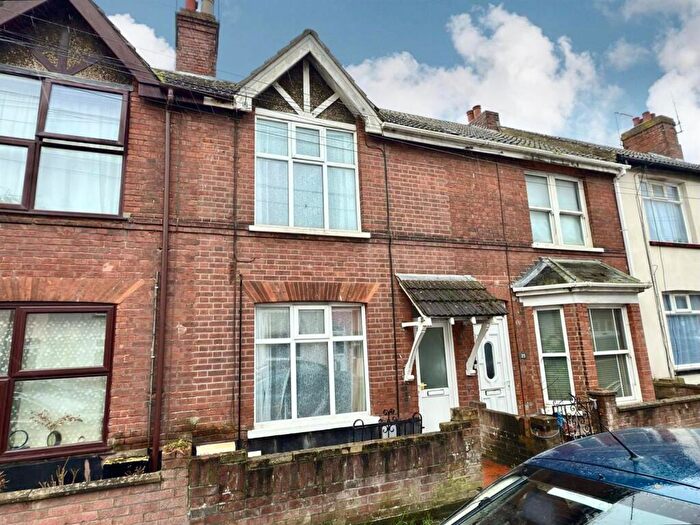 3 Bedroom Terraced House For Sale In Norwich Road, Lowestoft Suffolk, NR32