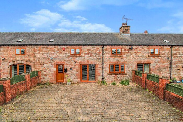 3 Bedroom Property To Rent In Lakeside Barns, Rownall Road, Rownall, Staffordshire, ST9