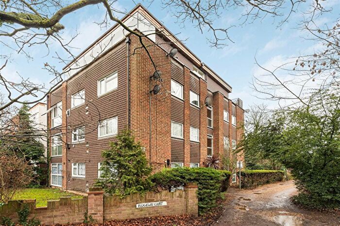 2 Bedroom Flat For Sale In Ridgeway Court, North Chingford, E4
