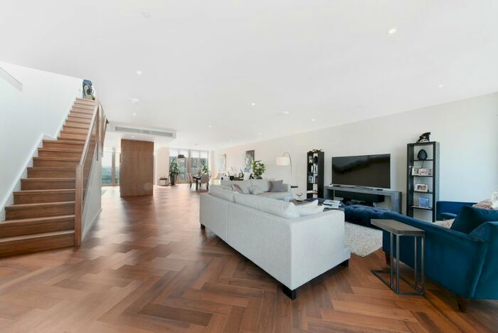 3 Bedroom Flat For Sale In Capital Building, Embassy Gardens, Nine Elms, London, SW11