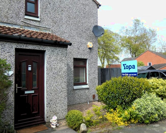 1 Bedroom Semi-Detached House For Sale In Lee Crescent North, Aberdeen, AB22