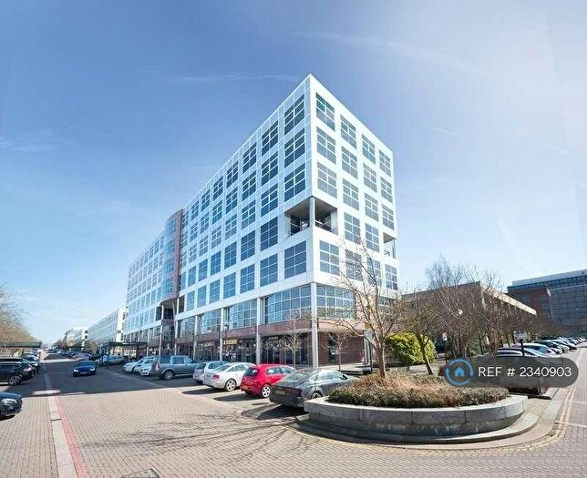 2 Bedroom Flat To Rent In Medina House, Milton Keynes, MK9