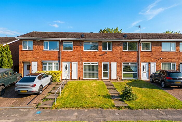 3 Bedroom Terraced House For Sale In Rowood Drive, Solihull, B92