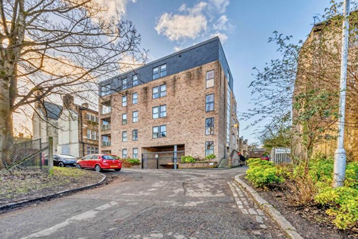2 Bedroom Apartment To Rent In Redlands Lane, Glasgow, G12
