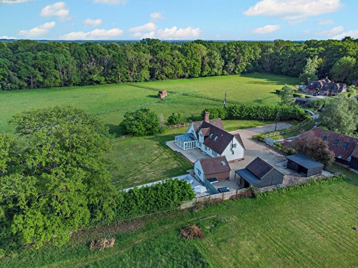 5 Bedroom Detached House For Sale In The Avenue, Bucklebury, Reading, RG7