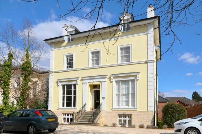 2 Bedroom Apartment To Rent In The Park, Cheltenham, GL50