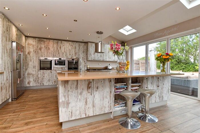 4 Bedroom Semi-Detached House For Sale In Yarm Close, Leatherhead, Surrey, KT22