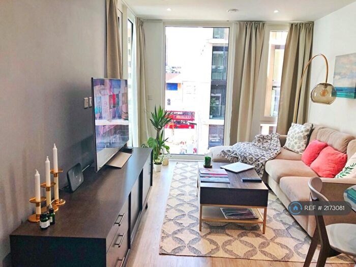 2 Bedroom Flat To Rent In Bryant Apartments, Harrow, HA1