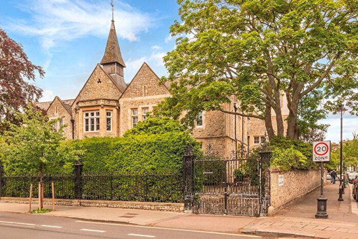 2 Bedroom Flat For Sale In Hampstead Gates, Prince Of Wales Road, NW5