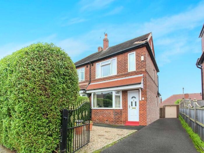 3 Bedroom Semi-Detached House To Rent In Kelmscott Lane, Leeds, LS15