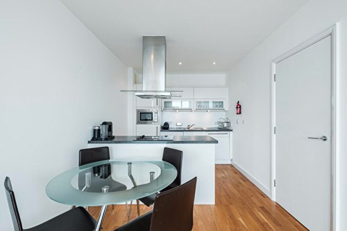 1 Bedroom Apartment To Rent In Luna House, Bermondsey, SE16