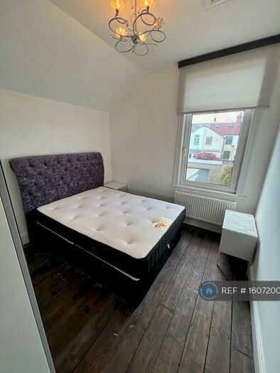 5 Bedroom Terraced House To Rent In Newfoundland Road, Cardiff, CF14
