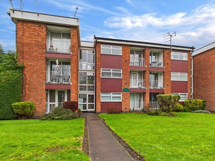 2 Bedroom Flat For Sale In Pear Tree Drive, Great Barr, B43