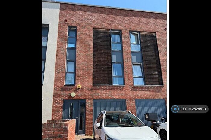 4 Bedroom Terraced House To Rent In Campus Avenue, Dagenham, RM8
