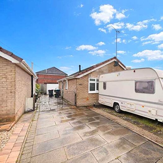 2 Bedroom Bungalow For Sale In Belmont Road, Kirkby In Ashfield, NG17