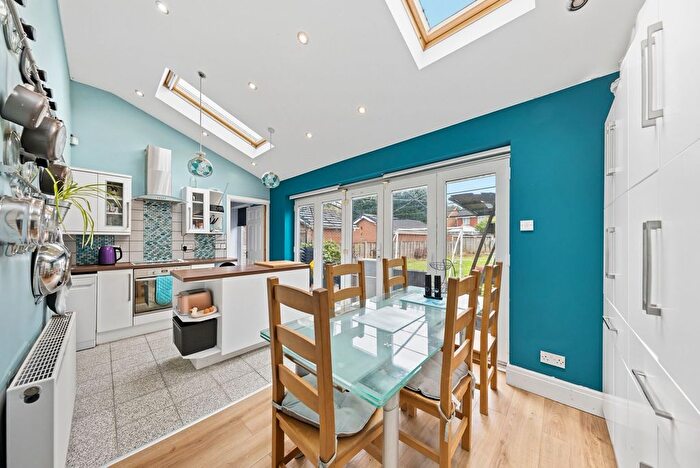 3 Bedroom Semi-Detached House For Sale In Barrow Hall Lane, Great Sankey, WA5