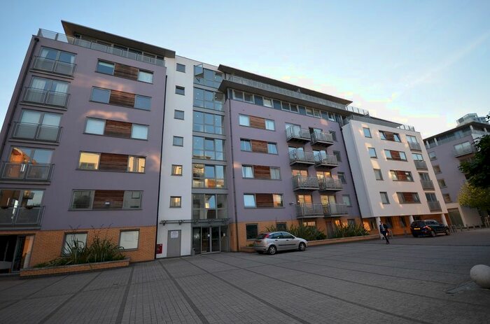 2 Bedroom Flat To Rent In Deals Gateway, London, SE13