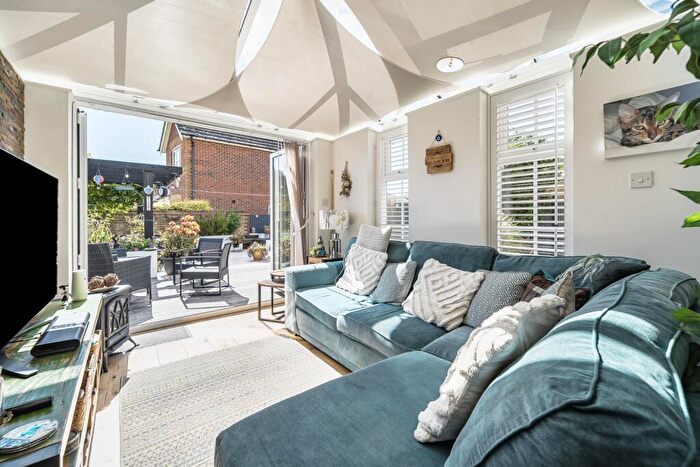 4 Bedroom Detached House For Sale In Stempe Close, Hawkinge, CT18