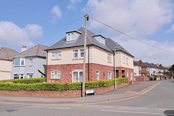 1 Bedroom Flat For Sale In Linthorpe Road, Poole, BH15