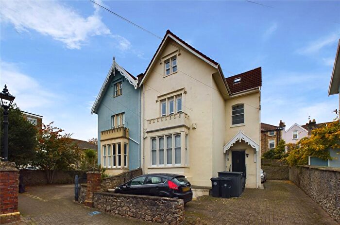 1 Bedroom Apartment To Rent In Wellington Park, Bristol, BS8