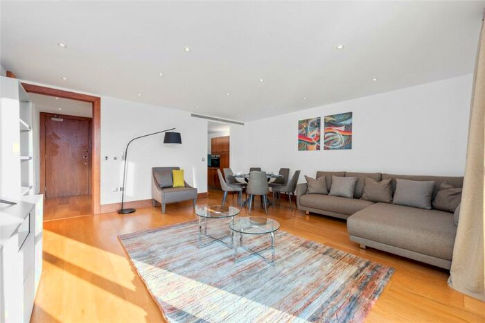 2 Bedroom Flat To Rent In Parkview Residence, Baker Street, London, NW1
