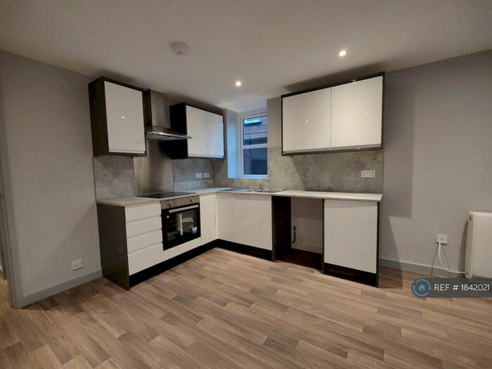 2 Bedroom Flat To Rent In Ashley Road, Poole, BH14