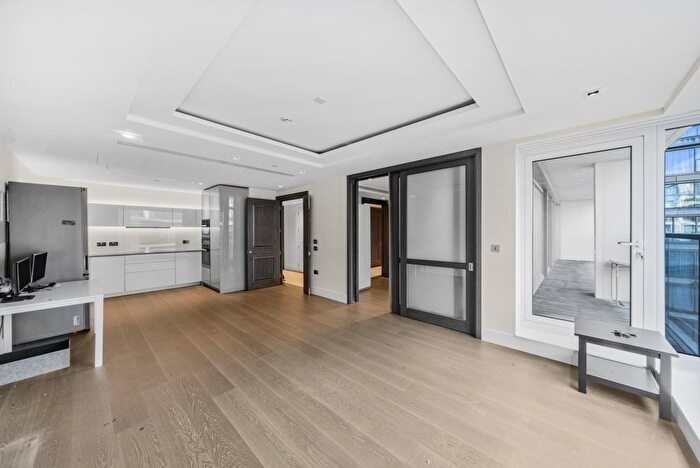 3 Bedroom Flat To Rent In Radnor Terrace, London, W14