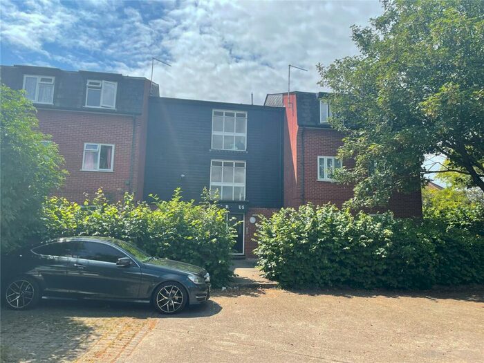 2 Bedroom Apartment To Rent In Exeter House, Bowbank Close, Shoeburyness, Southend-On-Sea, SS3