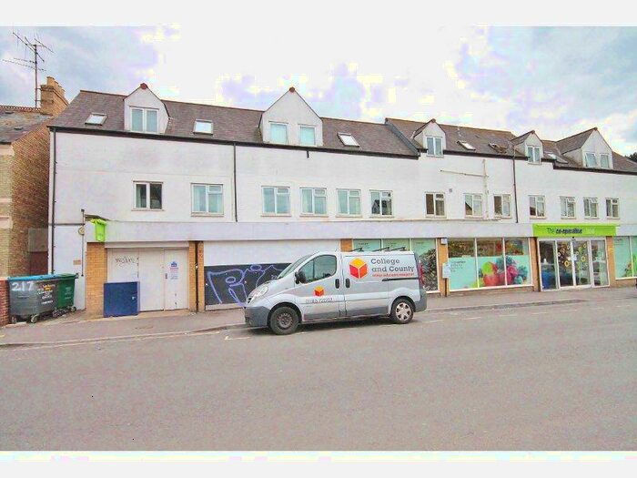 3 Bedroom Apartment To Rent In Cowley, Oxford, Oxfordshire, OX4
