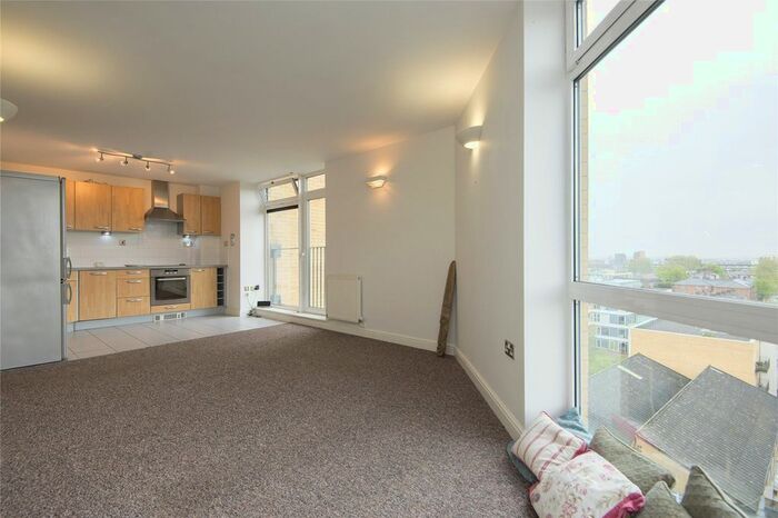 1 Bedroom Flat To Rent In Vanguard House, Martello Street, London, E8