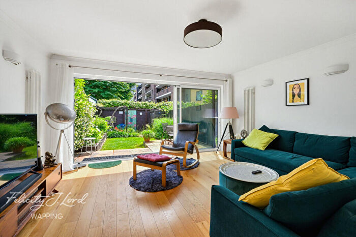3 Bedroom Terraced House For Sale In Swedenborg Gardens, London, E1