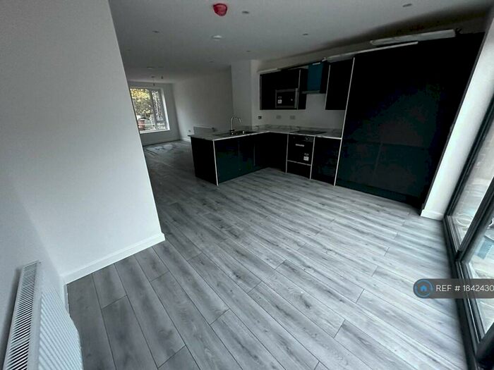 4 Bedroom Terraced House To Rent In Moss Lane East, Manchester, M14