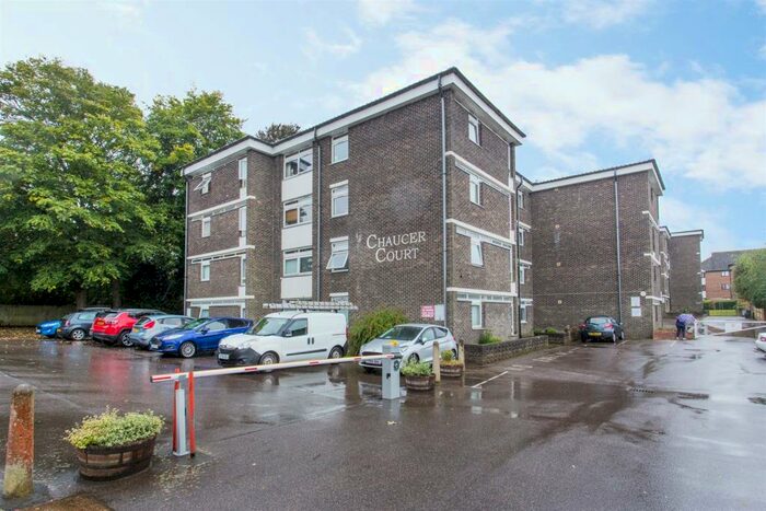 2 Bedroom Apartment To Rent In New Dover Road, Canterbury, CT1