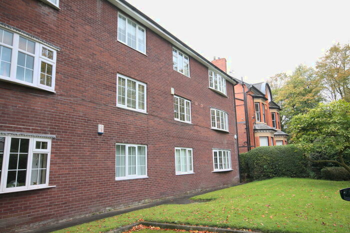 2 Bedroom Apartment To Rent In Firwood Court, Ellesmere Road Ellesmere Pa, Monton, M30