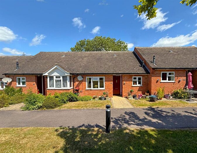 2 Bedroom Bungalow For Sale In Wallis Close, Thurcaston, Leicester, LE7