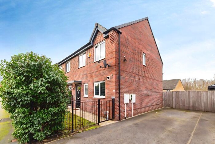 3 Bedroom Semi-Detached House To Rent In Cartmell Drive, Leeds, West Yorkshire, LS15