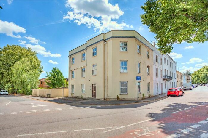 1 Bedroom Apartment To Rent In Keynsham Road, Cheltenham, Gloucestershire, GL53