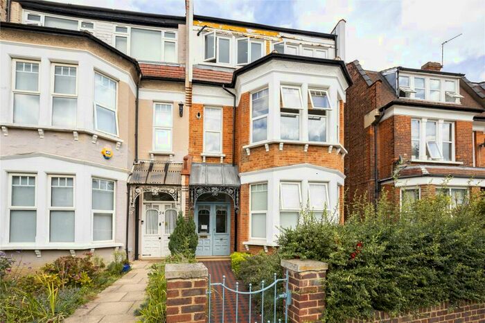 2 Bedroom Apartment To Rent In Woodside Grove, Woodside Park, London, N12
