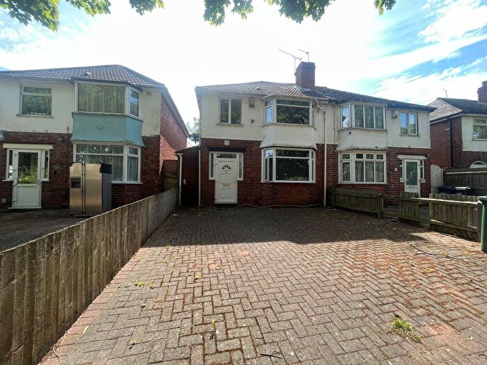 3 Bedroom Semi-Detached House To Rent In Oxhill Road, Handsworth, B21
