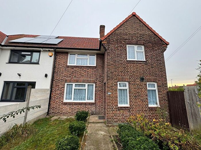 3 Bedroom Semi Detached House To Rent In Queenswood Avenue, Hounslow, TW3