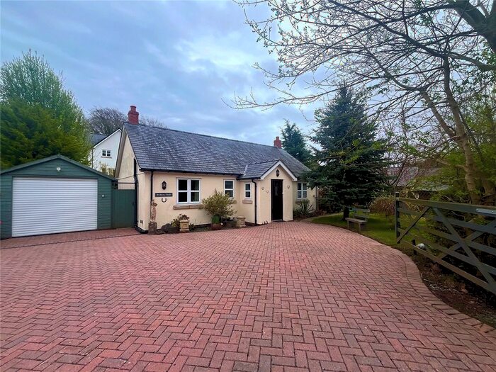 3 Bedroom Bungalow For Sale In Village Road, Cadole, Mold, Flintshire, CH7