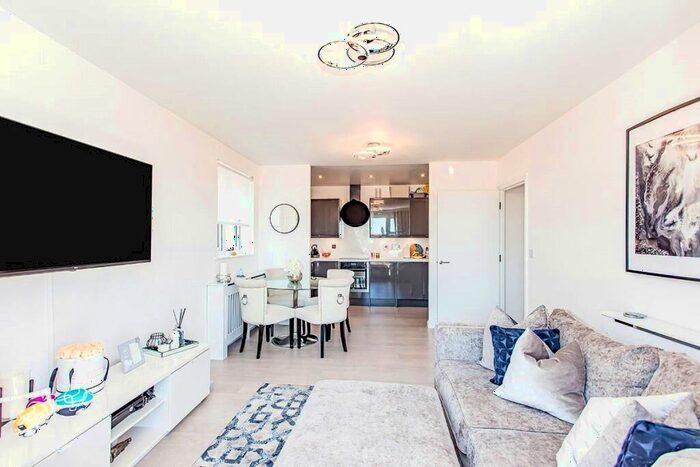 2 Bedroom Flat To Rent In Stanley Road, Harrow, HA2