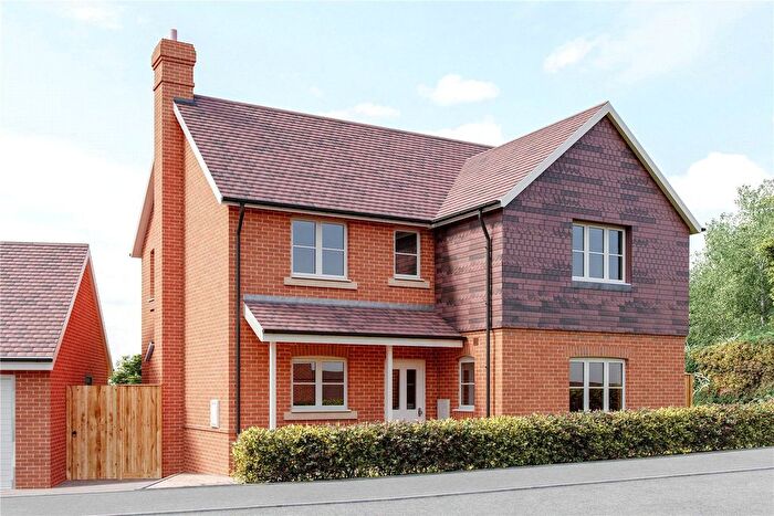 4 Bedroom Detached House For Sale In Evingar Road, Whitchurch, Hampshire, RG28